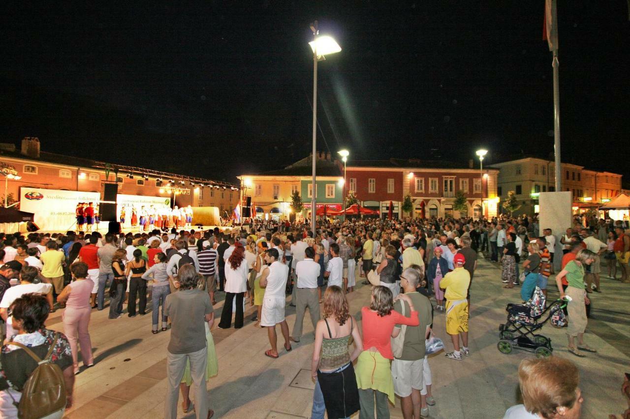 Apartman Alberta Poreč Buitenkant foto